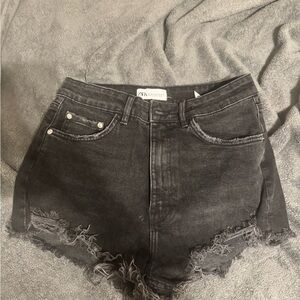Zara Women's black denim Shorts